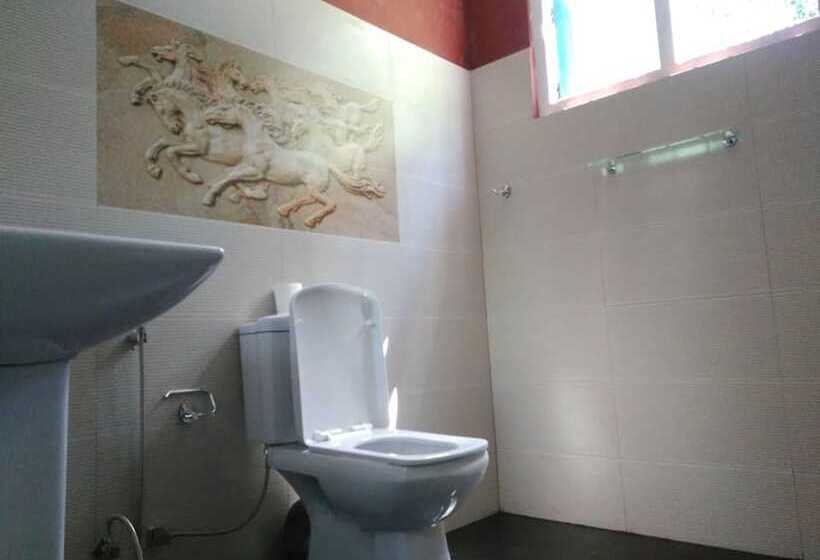 Отель The Change