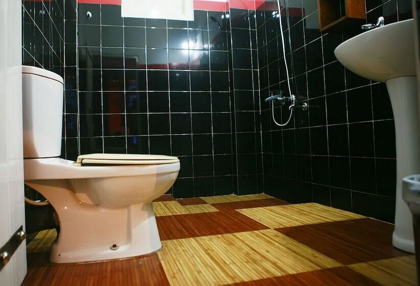 Отель The Change