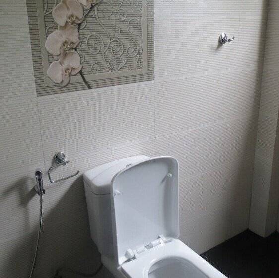 Отель The Change