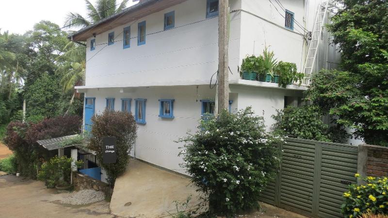 Отель The Change