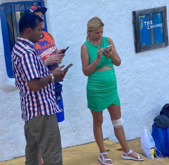 Отель The Change