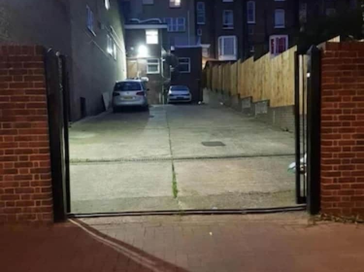 فندق The Charles