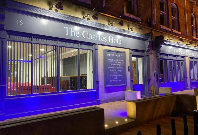 فندق The Charles