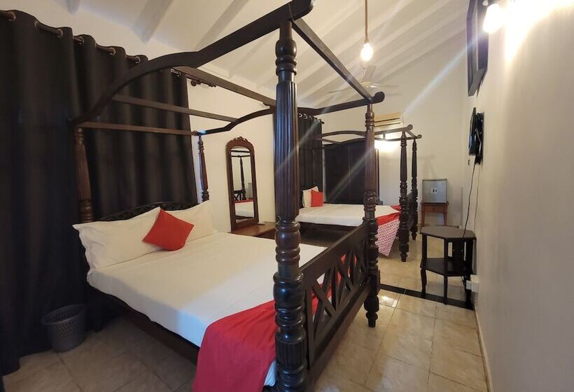 هتل The Empyrean Airport Transit