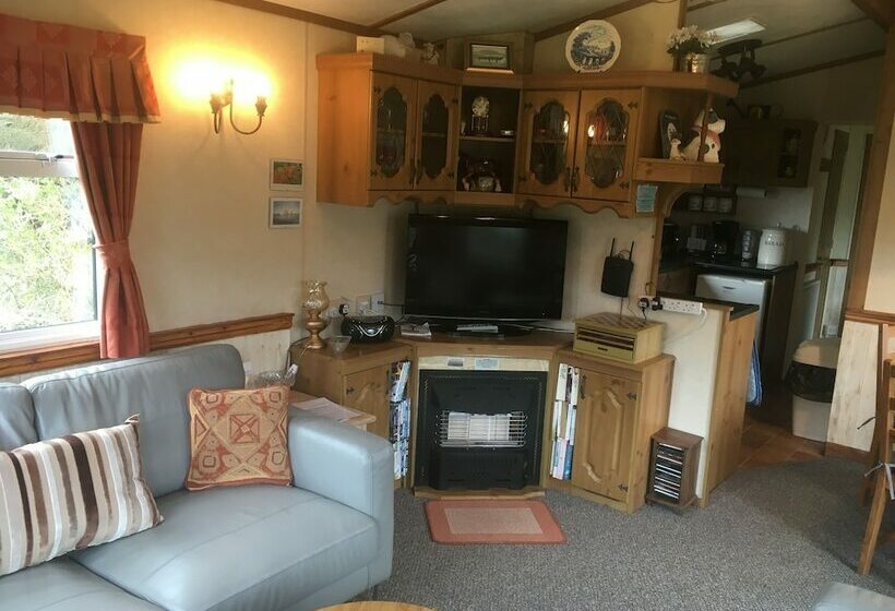 Отель The Hideaway