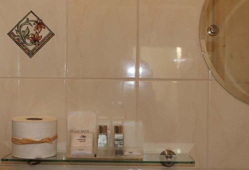 בית מלון כפרי The Laurels Guesthouse