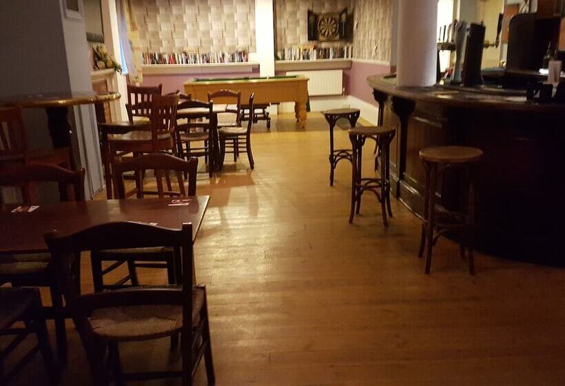 ホテル The Midland Inn