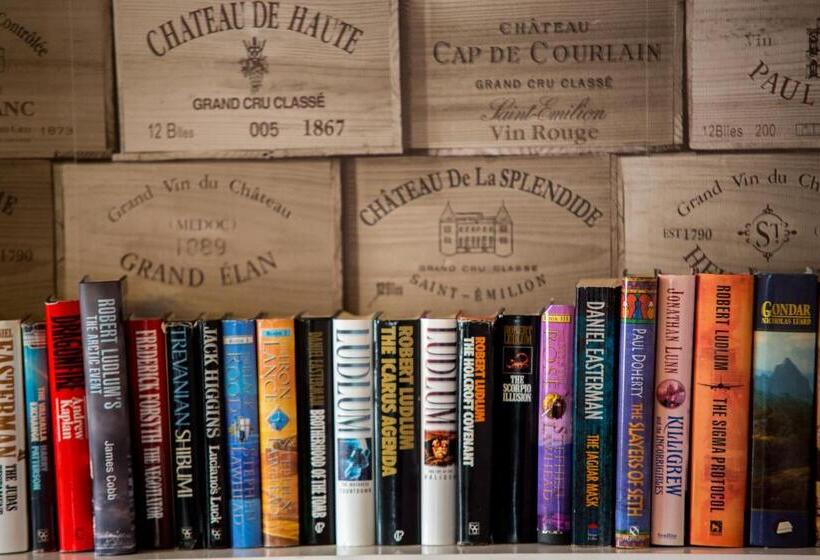 ホテル The Midland Inn