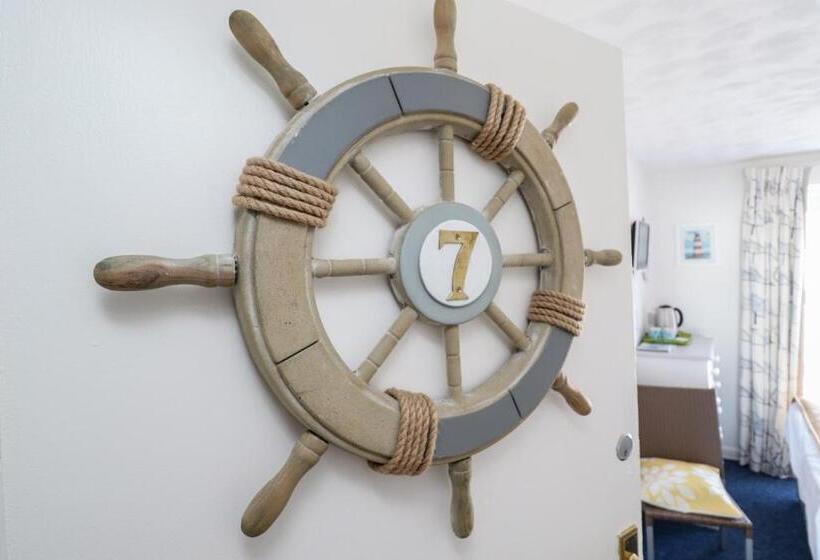 호텔 The New England