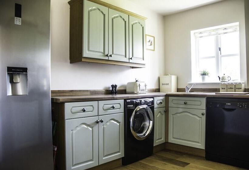 בית מלון כפרי The Old Granary   Holiday Cottage