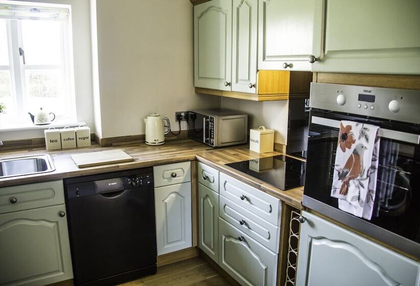 בית מלון כפרי The Old Granary   Holiday Cottage