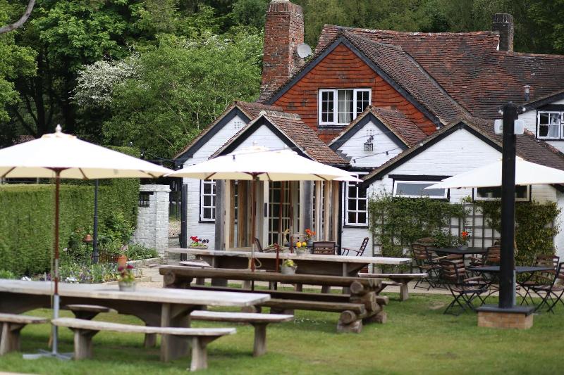 Отель The Old House Inn