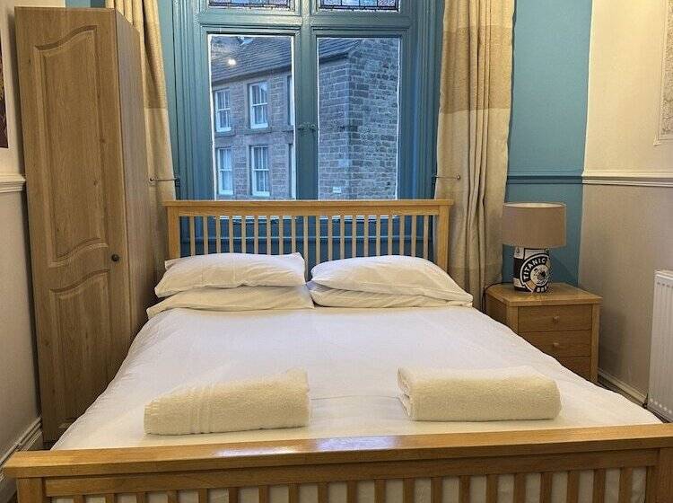 هتل The Old Poets Corner