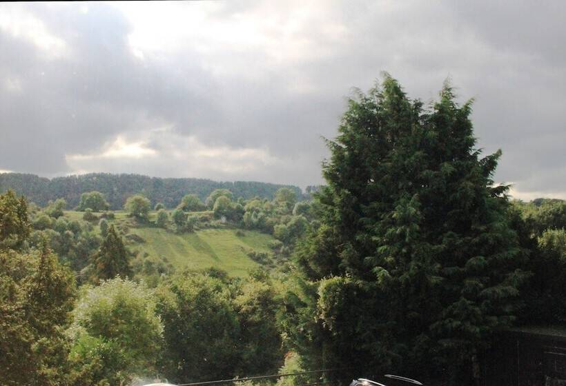 هتل The Old Poets Corner