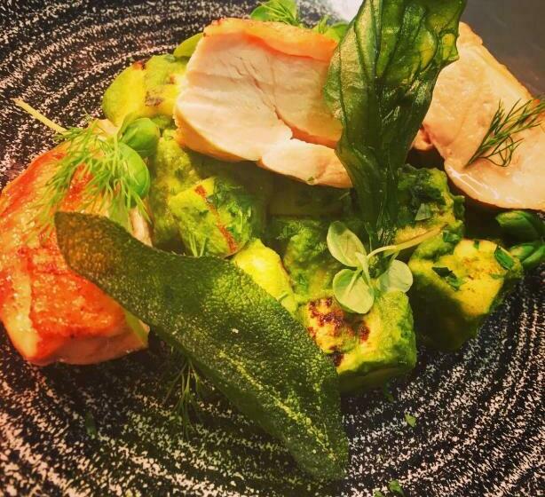 ホテル The Plume Of Feathers