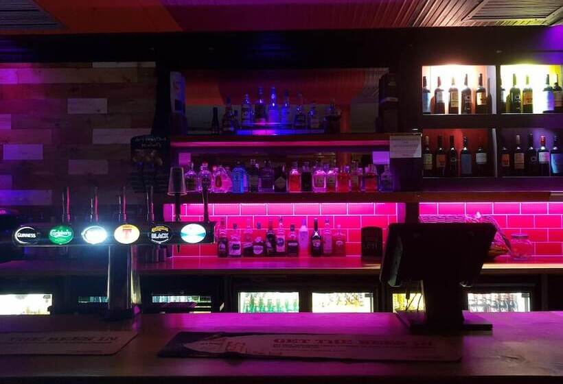 בית מלון כפרי The Queensberry