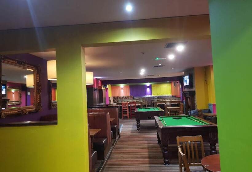 בית מלון כפרי The Queensberry