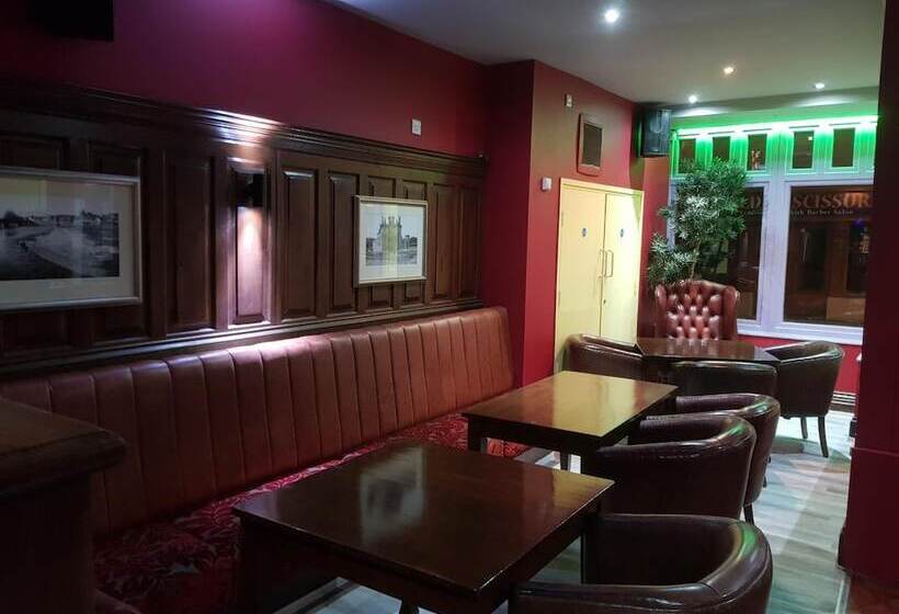 בית מלון כפרי The Queensberry