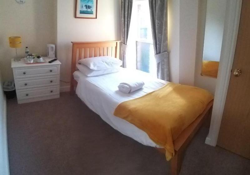 ホテル The Royal Oak