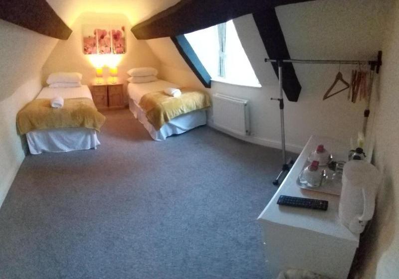 ホテル The Royal Oak