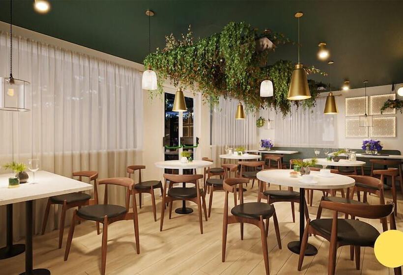 ホテル The Swan A Colombo Edition