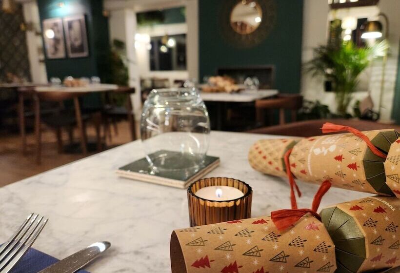 ホテル The Swan A Colombo Edition