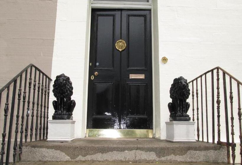 فندق The Townhouse