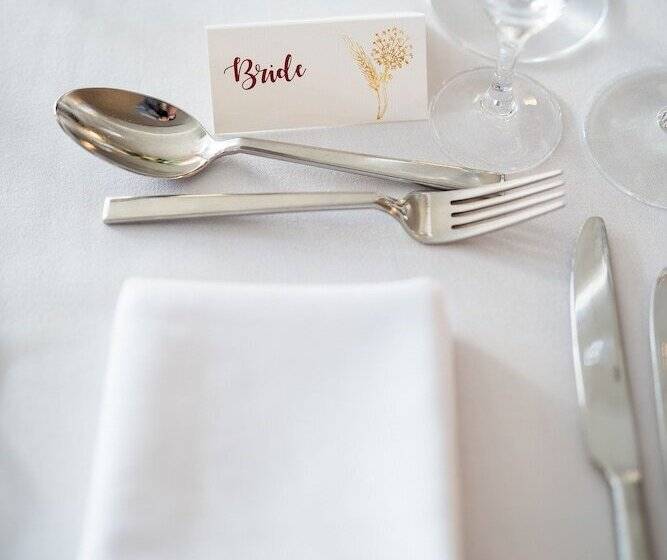 בית מלון כפרי The Wheatsheaf Inn