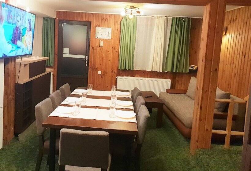 فندق Traveland Butique Resort Poiana Brasov