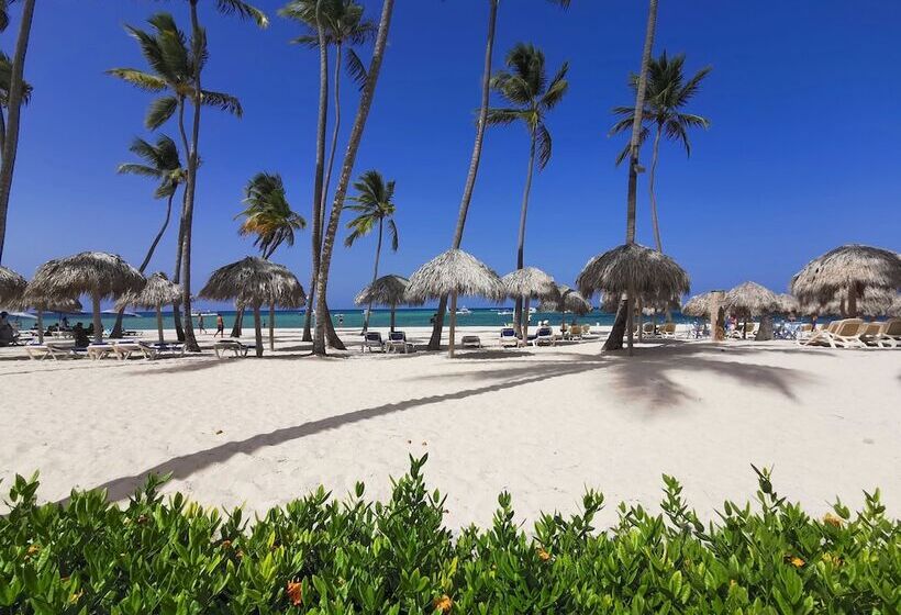 酒店 Tropicana Suites Deluxe Beach Club & Pool