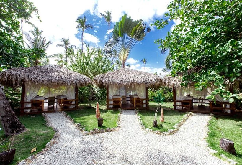 酒店 Tropicana Suites Deluxe Beach Club & Pool