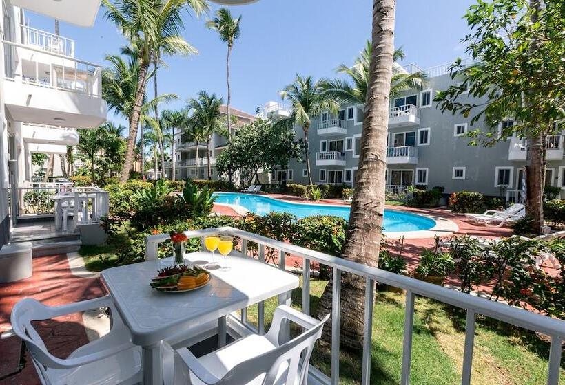 酒店 Tropicana Suites Deluxe Beach Club & Pool