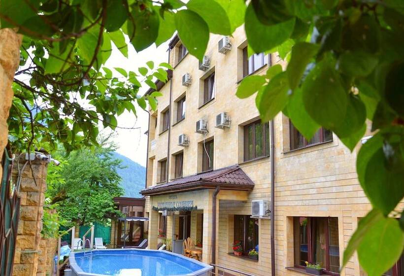 Отель Utomlyonnye Solntsem