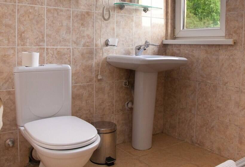 Отель Utomlyonnye Solntsem