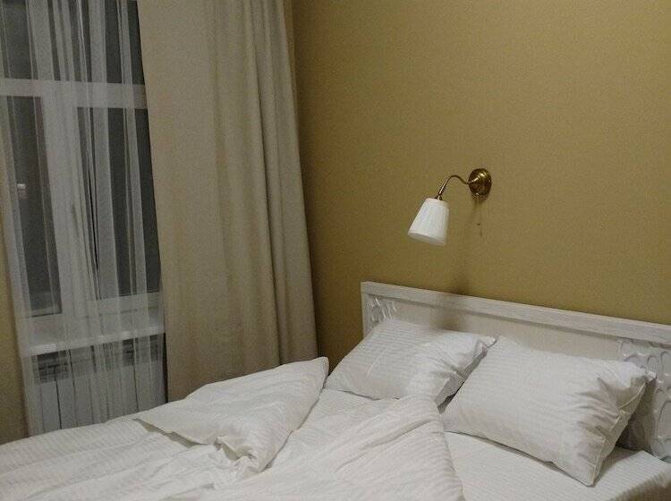 ホテル V Ugliche   Hostel