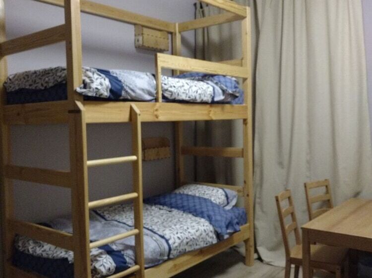 ホテル V Ugliche   Hostel