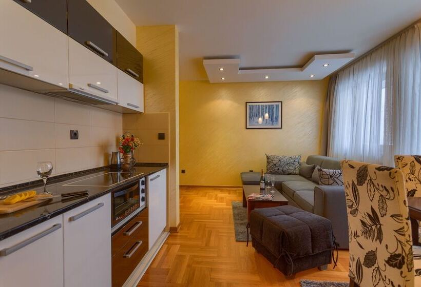 هتل Vila Barović And Spa