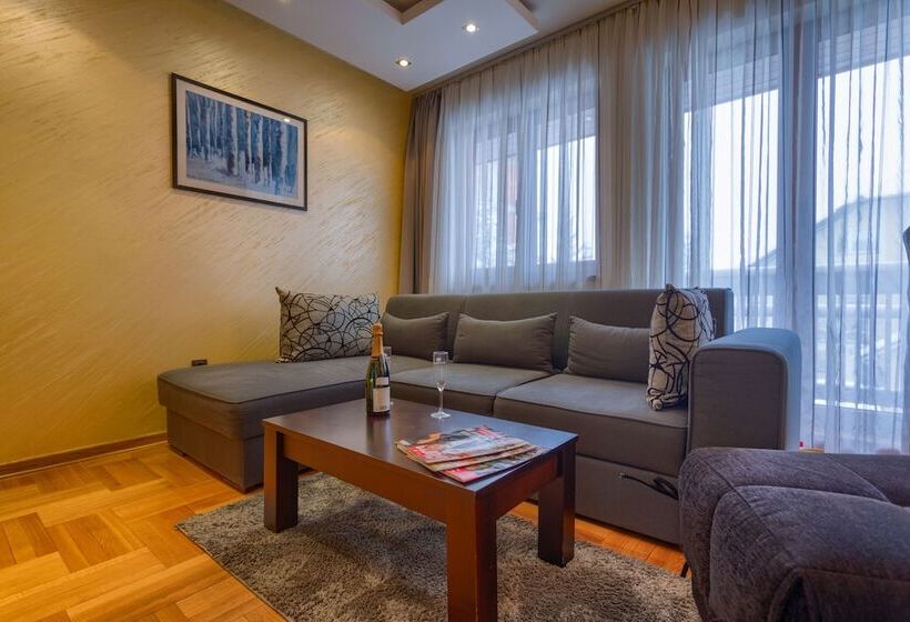 هتل Vila Barović And Spa