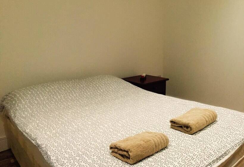 فندق Whitechapel Guest House