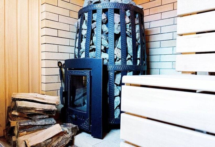 هتل Zhemchug Village