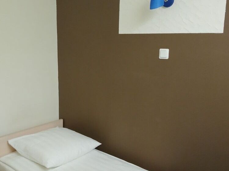 Kirovskie Dachi Motel