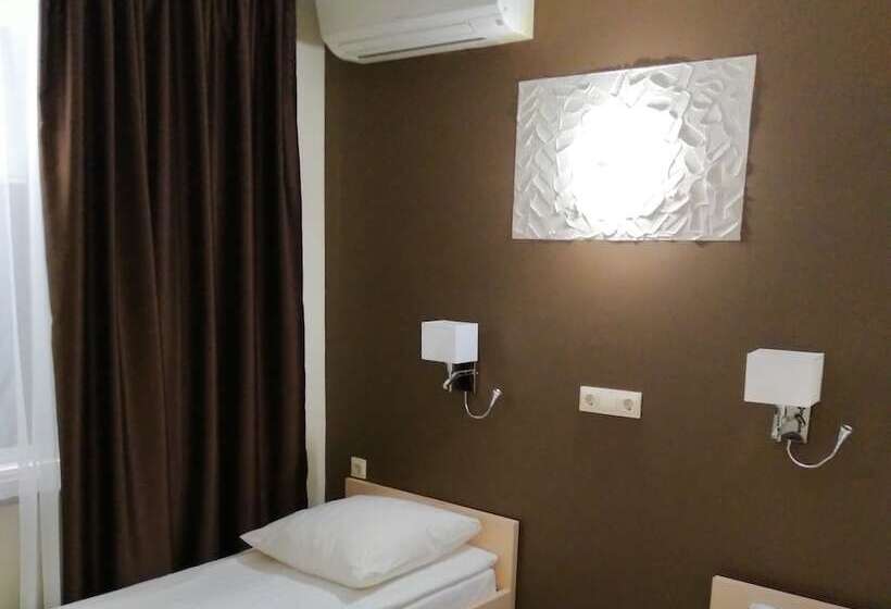 Kirovskie Dachi Motel