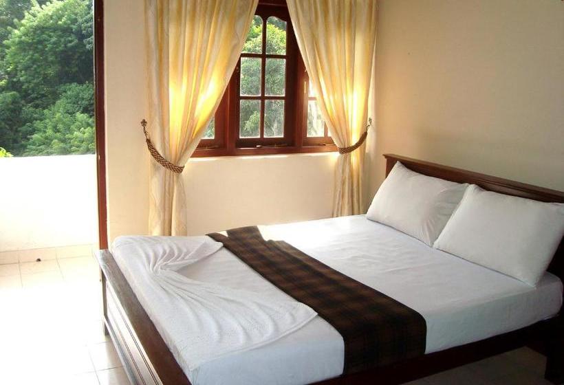 فندق Layathraa Kandy