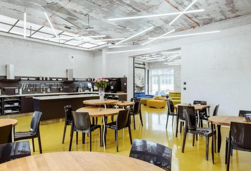 Smarthotel Nezvalova Archa