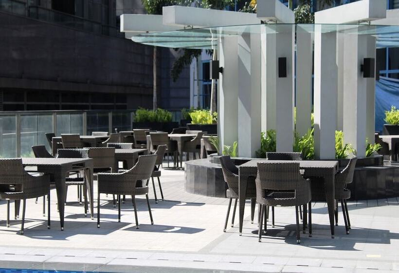 Csuites At Two Central Residences