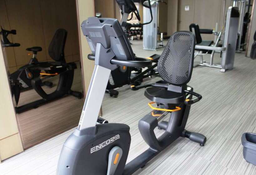 Csuites At Two Central Residences