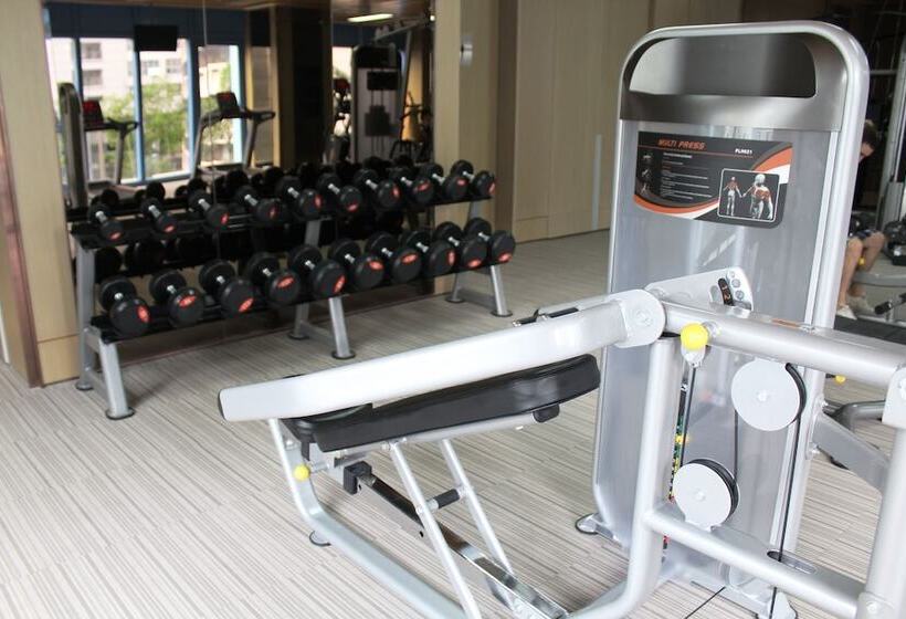 Csuites At Two Central Residences