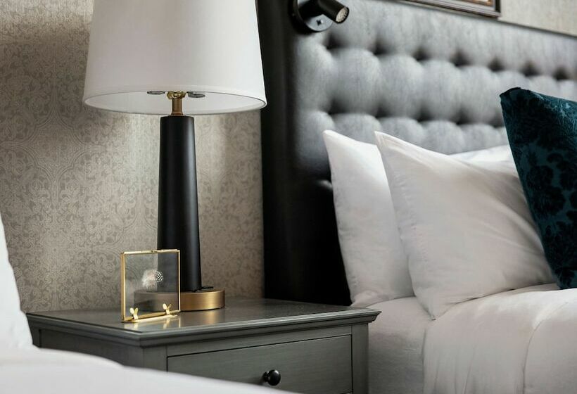 The Foundry Hotel Asheville, Curio Collection By Hilton