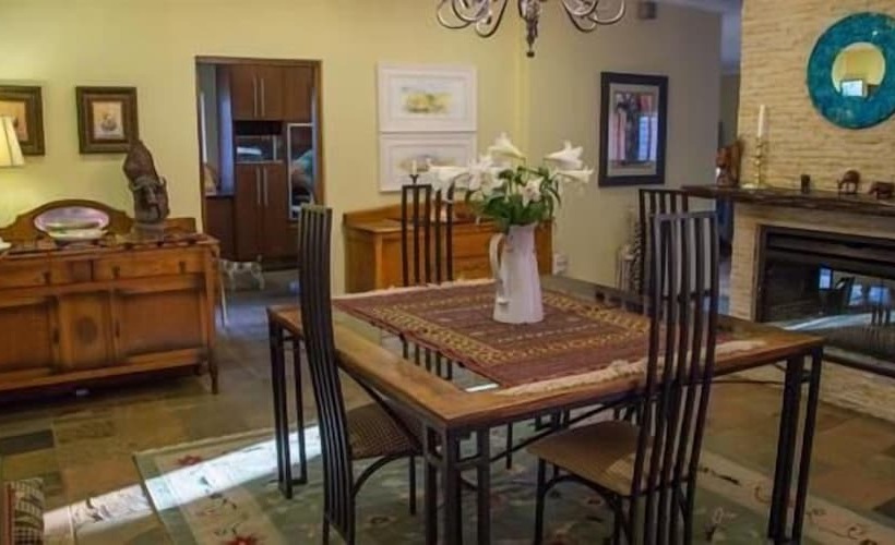 Отель 37 On Charles