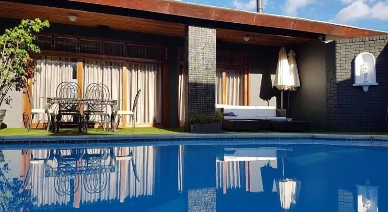 فندق A Queenslin Guesthouse